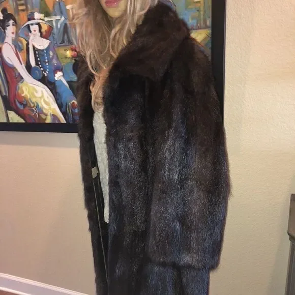 Elegant Dark Brown Mink Coat Huge Collar - Picture 2 of 15